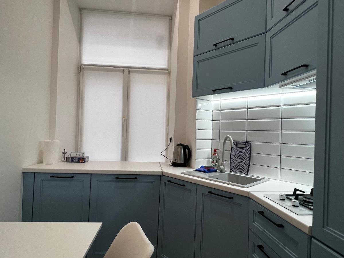 Apartment Lesya Kurbasa ลวีฟ ภายนอก รูปภาพ