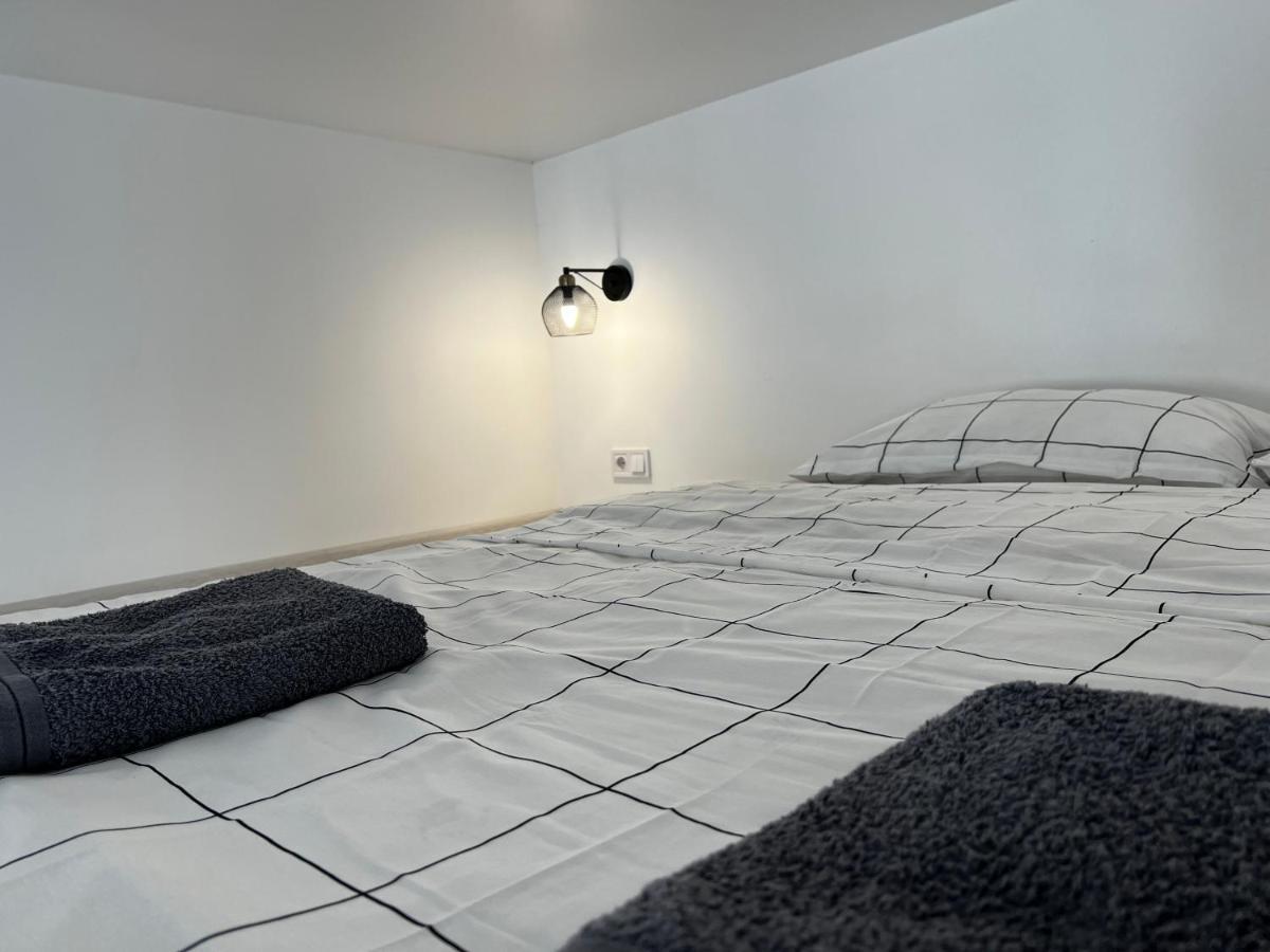 Apartment Lesya Kurbasa ลวีฟ ภายนอก รูปภาพ