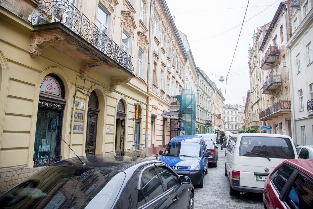 Apartment Lesya Kurbasa ลวีฟ ห้อง รูปภาพ